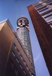 Still Space, dead air - a project for FREQUENCiTY